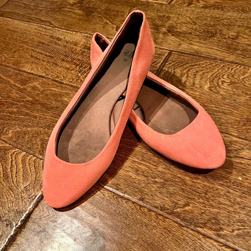 The CUTEST little loafers! Perfect for work of casual attire!